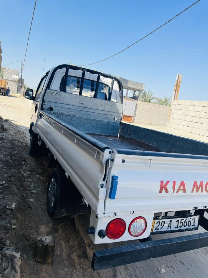 السلام عليكم كيا 2012 رقم واسط سنويه ال 30 مكفوله فقط دوس مبدلات فقط محرك وكير مكفولات تخم تاير صدر كله جديد المكان واسط صويره السعر 90$لاستفسار ***********
