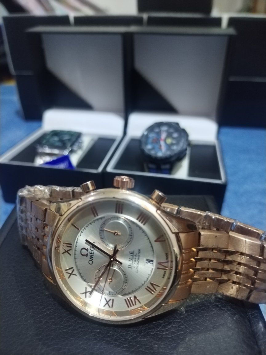 عروض🔥
ساعات كوالتي عالي 
وزن ثقيل 
قفل فراشة 
السعر 20 ألف 
توصيل جميع المحافظات 5 ألف
📲 ***********
