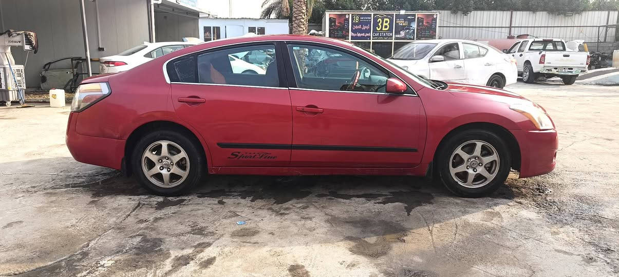 السلام عليكم نيسان التيما 9 محدثه 12 كير محرك مكفولات100/100 تخم تاير جديد صدر جديد صبغ عام حادثه بامريكا قماره وبالعراق جنطه واصل بدايه الحوض هاي كل تفاصيلها السعر من الاخير60  مكانه بغداد الدورة
***********
