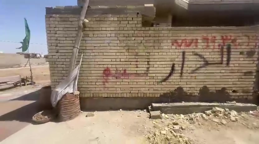 سلام عليكم بيت اللبيع المساحه 200متر موقع البيت دوانب 
مقابيل صورت سيد شارع حسن باتول 
شارع تبليط ماي وكهربا بلباب قاطين السعر والستفسارالنتصال 
عل رقم ***********

