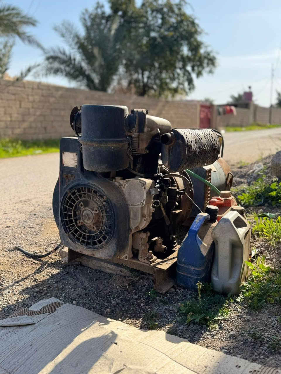 السـلام علـيكم ورحمة الله 👋🏻
للبيع مولد دويز  بستمين حجم ٢٤ 

راس توليد ١٠ كيفي سنكل 

المولد نظيف وشغال ماعايزه شيء بس يرادله تجفيت 

 المكان صلاح الدين بيجي الحجاج📍

 الرقـم للاستفـسار ***********
