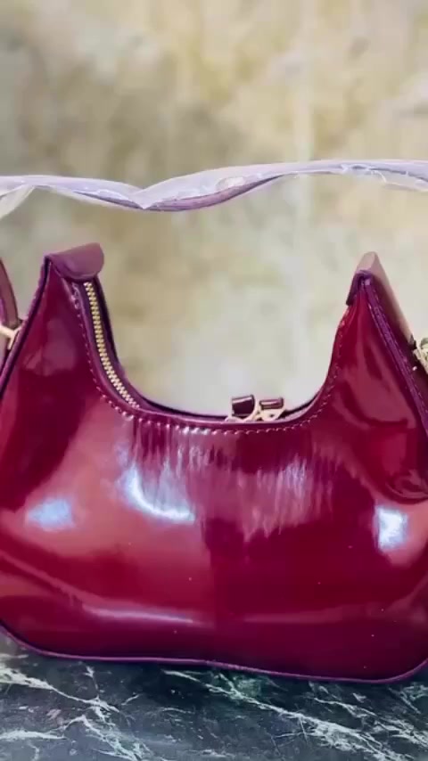 � سـعـر مـفـاجـأة 🚨
بعد لا تحتارين بالأسعار ✋

جنط نسائية أنيقة ولمسة فخامة تخلي إطلالتك كاملة ✨
ستايل يبين غالي… وسعره يفاجئج 💗

💰 بـس 5,000 دينار وبس!
🔥 أقل من نص السعر
🎁 الكمية محدودة جداً
🚚 توصيل سريع

إذا تحبين التميز وما تحبين تلبسين مثل الكل…
هاي فرصتج 👜✨

راسلي الخاص هسه قبل ما يخلصن 📩💖

إ


**إذا كنت صاحب هذا الإعلان وتريد حذفه لأي سبب، رجاءا أرسل رسالة إلى الدعم الفني**