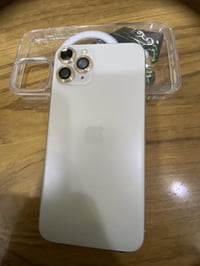 أيفون ١١برو ذاكرة 256شريحتين تليفون حلو ونضيف ما عرف بيهن شتريتة وماعر...