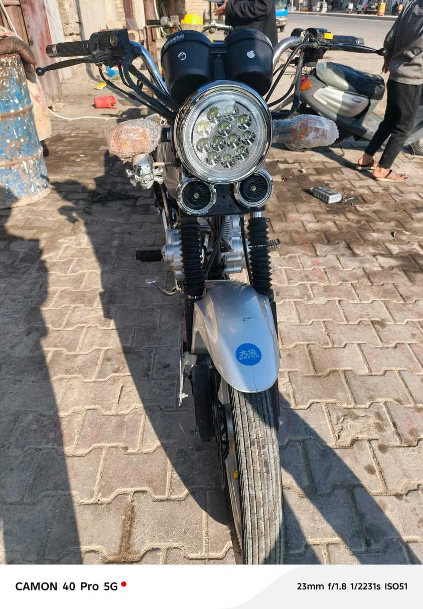 السلام عليكم دراجة دايوان عضم موديل 22 مكفولة أوراق أصولي مكاني كربلاء المقدسة حي التحدي سعره 1,450 وبيه مجال للشراي 
***********
***********
