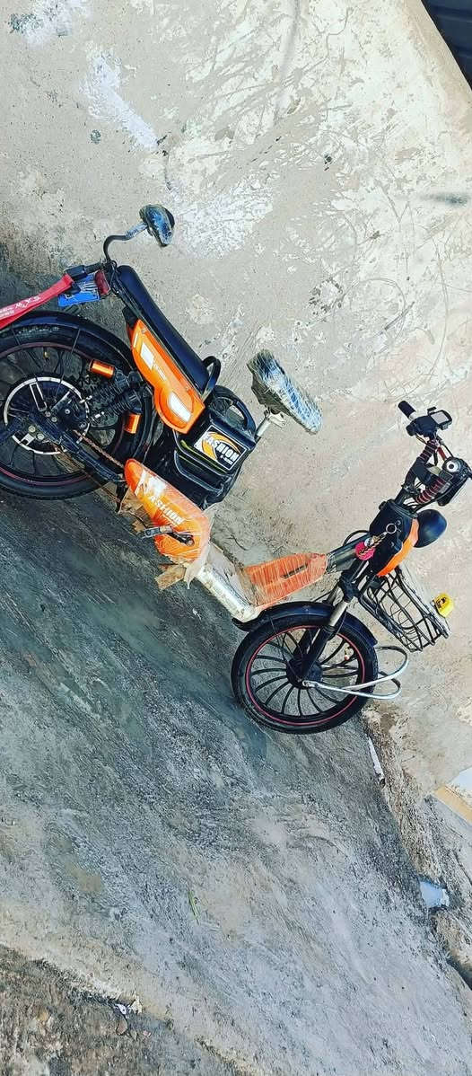 ، سلام عليكم بايسكل شحن للبيع اي عطل ما ابيه جديد مستخدم شهر موديل 2024 المراسله خاص على الهاتف ***********
