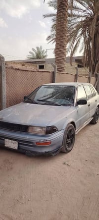 كورلا هاتشباك • ١٩٩٠ • رقم بغداد