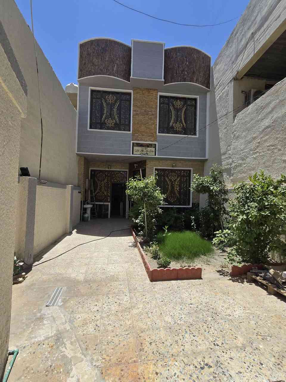 عروض مكتب جوهرة الفرات🏠🏜️ 👉
👇
يتوفر بيت 🏠المساحه150متر.الواجهه6 والباقي نزال البناء طابوك كونكريت بناءجديد  ((خلف اللعاب سنوبي وقريب ع مدينة اللعاب السندباد)) 💎 استقبال+  غرفة نوم 1+   +منور+مطبخ+  صحيات داخليه+خارجيه+طابق ارضي

♦️💎الطابق الثاني 2غرف نوم2+صاله +صحيات طابق ثاني الارضيه مرمر بايات الدرج مرمر
♦️💎مطبخ متكامل+ سبالت

♦️💎العنوان ((خلف اللعاب سنوبي وقريب ع مدينة اللعاب السندباد)) 

♦️💎ماعجبك هذا المنشور تتوفر لدينا عروض اخرى والاسعار مختلفه👉👇

                شرح مفصل الفيديو واضح

                ((طابوزراعي ملك صرف))

العنوان كربلاء المقدسه من يريد الاستفسار الارقام متوفره شرح مفصل 

من يريد ان نعرضه له بيته اوقطعته👉🌹 فليتواصل معنا 👇💎💎👇

مكتب💎جوهرة الفرات💎 قنطرة السلام مجاور مطعم عين التمر

***********ميثم واتساب

***********ميثم
