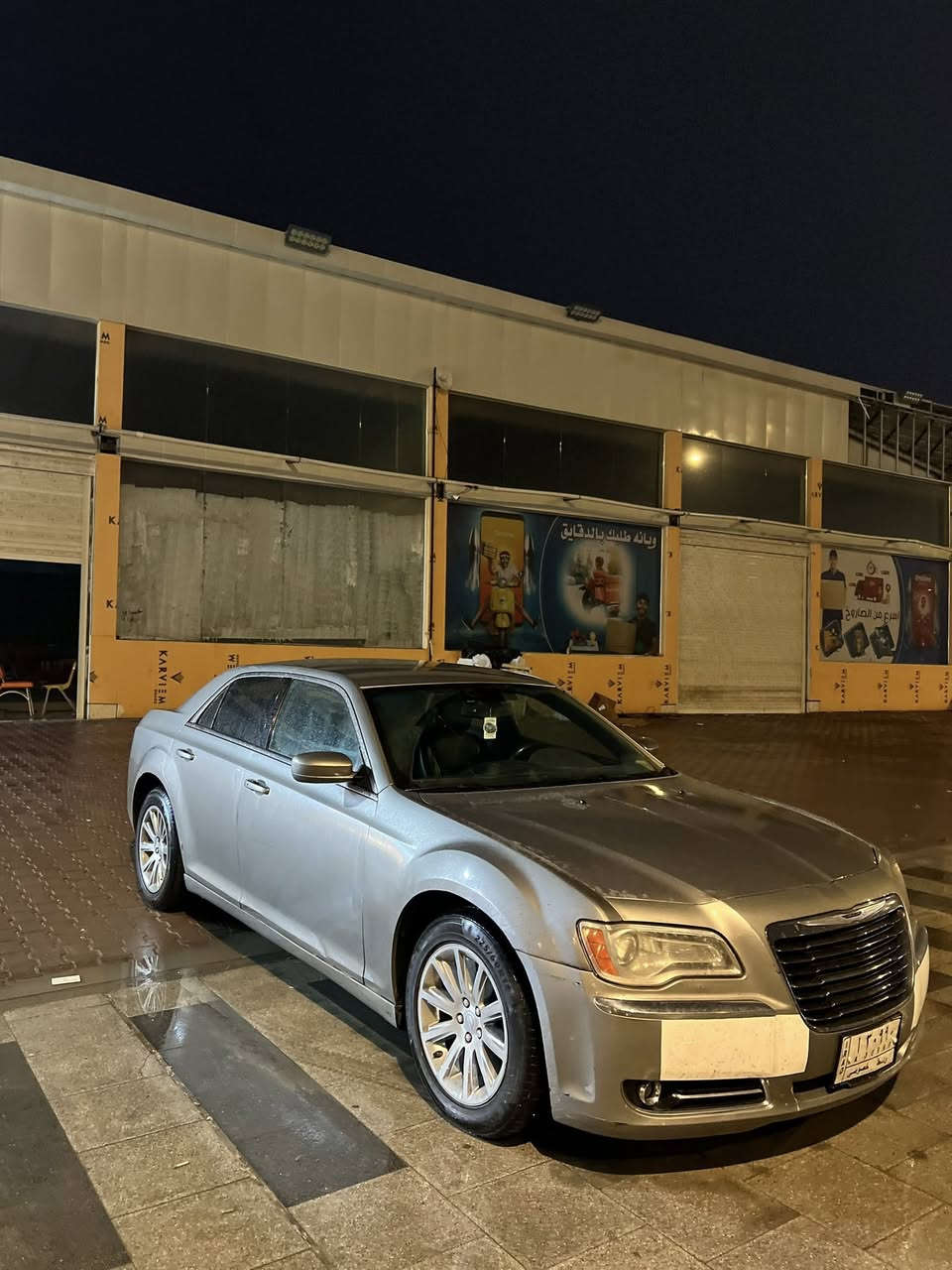 السلام عليكم اوباما موديل 14 ضربتها من امريكا بس جاملغ والبنيد مرجع بارد مثل ما واضح عدكم بالصور ما ناقصها شي تايرات قبل شهر مبدل وسياره ما مشتغله خط رقمها واسط باسمي مكانها ذي قار  سعرها 165 

***********
