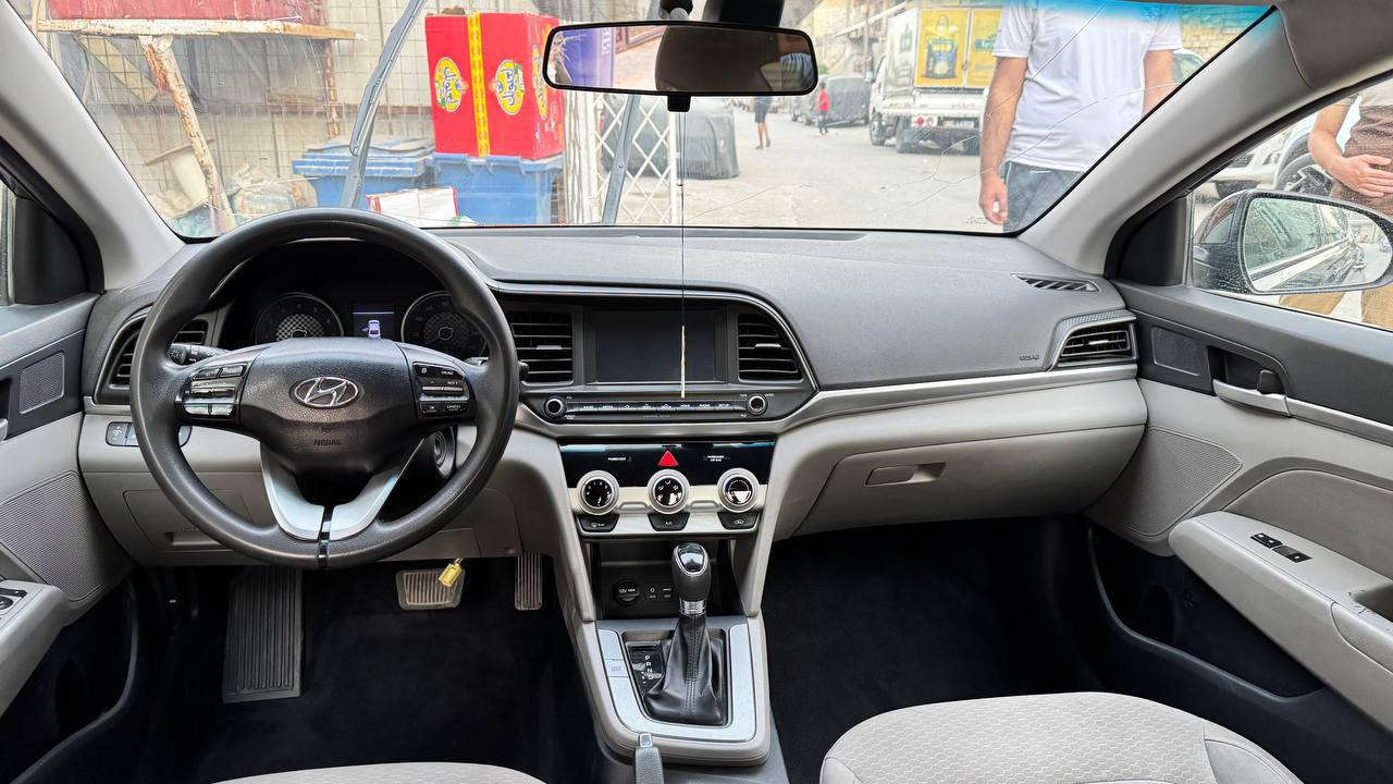 سلام عليكم
الانتره 2019 معوقين 

شهر 11 تصير حره يعني بعد 8 اشهر 

محرك 2000 كير At

ماشيه 98 mi  

حادثه جاملق ايمن وبنيد

تحكم ذاتي

ردار امامي وجانبي 

3 انضمه قياده

صور الحادث مرفقه بلمنشور 

السعر 117 وبيه مجال قليل

العنوان بغداد حي جهاد

للاستفسار

***********
