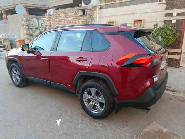 السلام عليكم
‏ راف فور ( هايبرد )
‏وارد (امريكي)
‏2022
‏لون/ احمر
‏فئت / X.L.E
‏5 راكب
‏قطعتين تبريد
‏شاشه
‏كاميرا
‏نقطه عمياء بالمري.                     تدعم ابل كار بلي
‏تحديد مسار
‏مثبت سرعة
‏محرك /2500
‏4 سلندر
‏اوتو هولد
‏سايد بيرك كهربائي
‏4 انضمه قياده
‏كير/6 نمر
‏مانع تزحلق
‏حساسات بالجام
‏كشن السائق كهربائي
‏لون الداخل (ابيض/رصاصي)
‏ مبدل بيها بنيد و شويه بالجامرلوغ الأيمن وباب السائق شويه من يم الچامرلوغ
‏عنواني: صلاح الدين/ بلد
السعر:210
وبها مجال حك الجيه
‏للاستفسار:
‏***********
