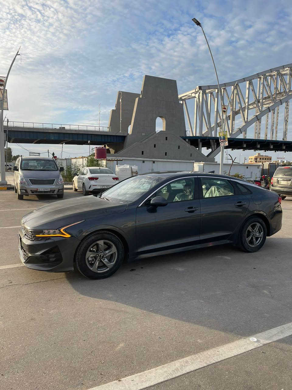 كي فايف مديل 2021 حره باسمي 
موصفات :
بصمه 
ردرات جانبيه 
شاشه كار بلي 
سايد بريك دكمه 
حساس امامي 
تشغيل عن بعد 
كير مكينه مكفولات حداديه جديده السياره جاهزه مداور ثاني يوم 
السعر 155 وبيهه مجال 
*********** ناصرية, ذي قار
