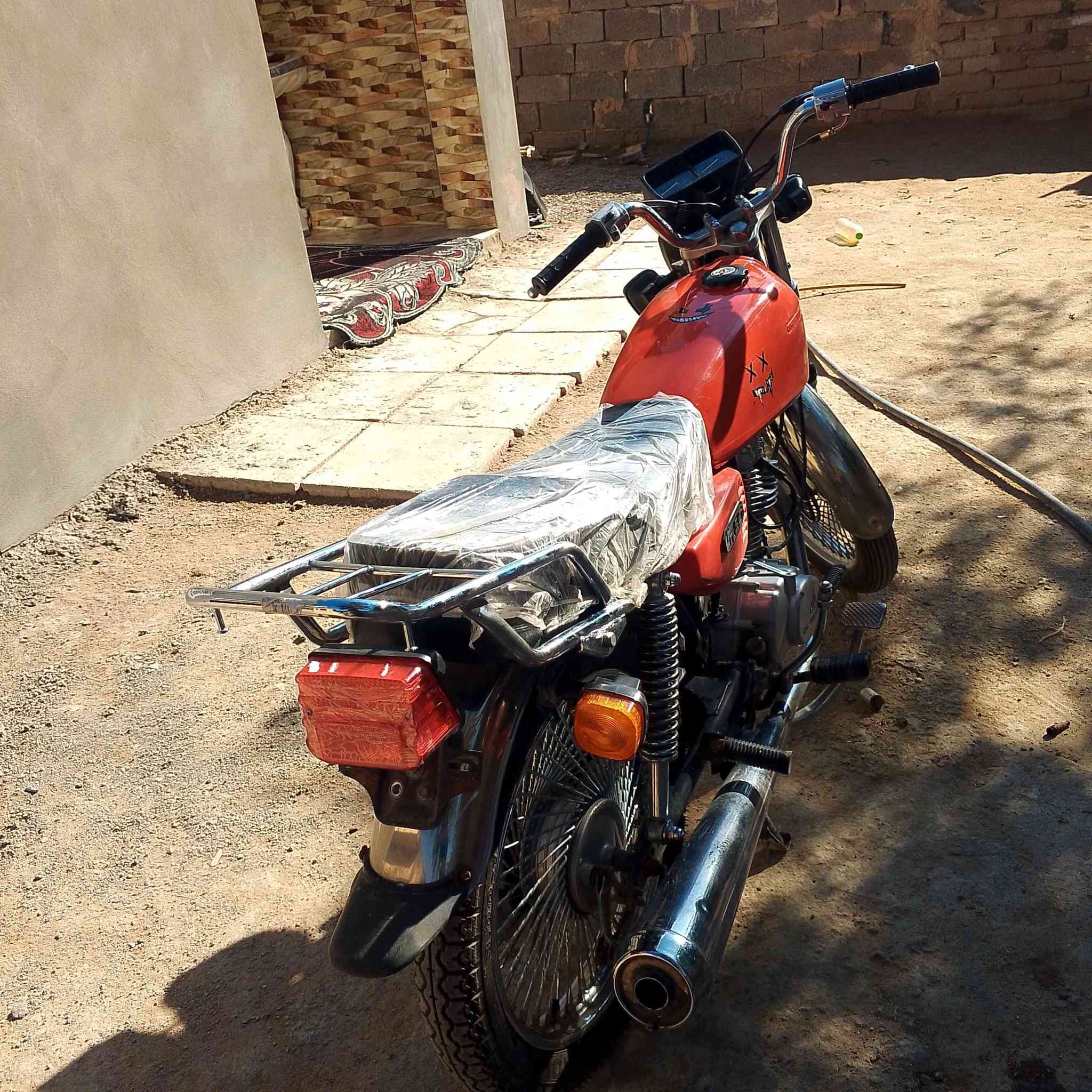 دراجه ارشا اصولي  لللبيع  مديل 18 السعر 800مكان كوفه هذا رقمي ***********
