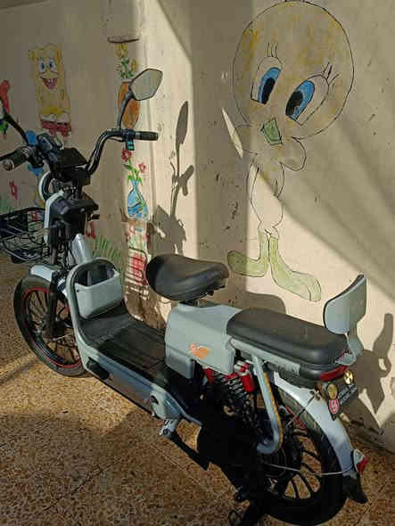 ماطور شحن للبيع 
المواصفات  
حجم 20
خمس باتريات 
بصمه سويج كرت 2  
لايت زنون عالي ناصي
أربع نمر
 سرعه 99 حقيقي من 50 إلى 60
الشحنه الوحده اتمشي 40 كيلو  او اكثر 
السعر  400وبي مجال
للاستفسار *********** اتصال او مراسله واتساب
