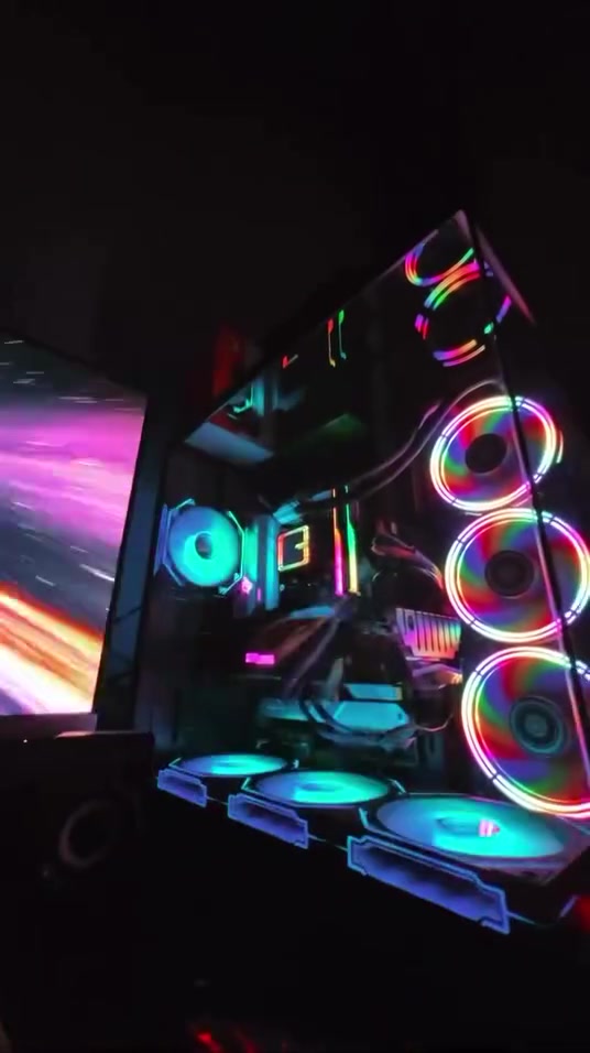 Case Alexander Weise 
I7 13700KF
B660 Asus Rog WiFi Gaming DDR5 
Ram 32G 2*16 6000 GSKIL RGB
RTX 20/70 SUPER 
HARD SSD 500G
HARD HDD 2T 
سعر ١٠٠٠$ مجال ***********☎️
