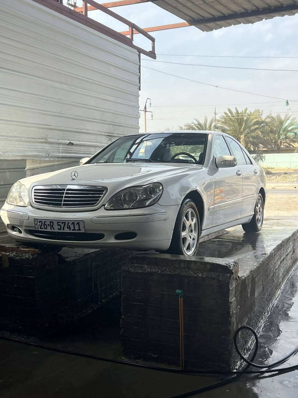 ‏سلام عليكم للبيع مرسيدس موديل 2001 فول مواصفات السعر 105 سنوية باسمي مكان السيارة بغداد للاستفسار￼***********
