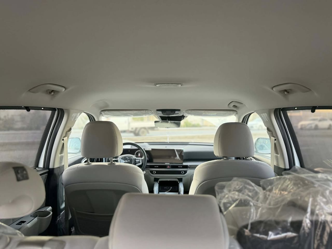 السلام عليكم سورنتوا موديل 2025رقم بغدادخليحي 6 سلندر  زيرو ماشيه 300ك باسمي تحويل مباشر مكفوله كفاله عامه وكاله نم ضمان صيانه 5 سنوات  ويل 20 داد شو ب326 وبيها مجال بسيط للاتصال ***********
