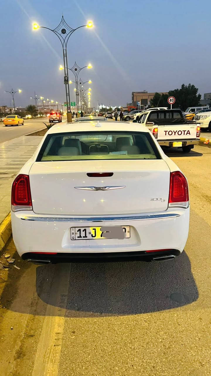 سلام عليكم أوباما للبيع سياره فول مواصفات رقم بغداد أصل ١٦ مرمز ٢٠  جاملغ أمبدل ايمن بدون أي ضرر مكان السياره ناصريه مركز تواصل ع هذا الرقم ***********   السعر  ١٩٠  بيها مجال قليل
