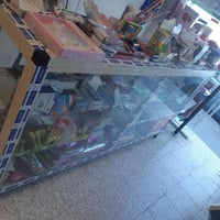 ميز المنيوم • نظيف • الجانب الأيمن