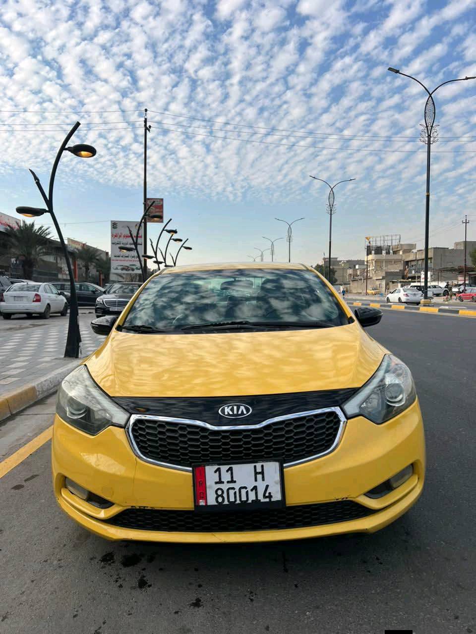 السلام عليكم كيا فورتي موديل 2016السياره أمريكيه حادث السياره جاملغ الامامي اليمن وباب وصور الحادث مرفقه بدون دواخل  بدون السعررر(١١٠) ***********السياره ما مشتغله تكسي اشاير بل مري تخم تاير جدد محرك١٨٠٠ دوش  كير ومحرك مكفولات تبريد وتدفئة شغالات تبريد ثلج ودسمه عامه  رقم الانگليزي بأسمي مشروع وطني ثاني يوم تحويل هزه جديده الشراي يتصل مكان سياره بغداد((صور الحادث مرفقه بالمنشور))