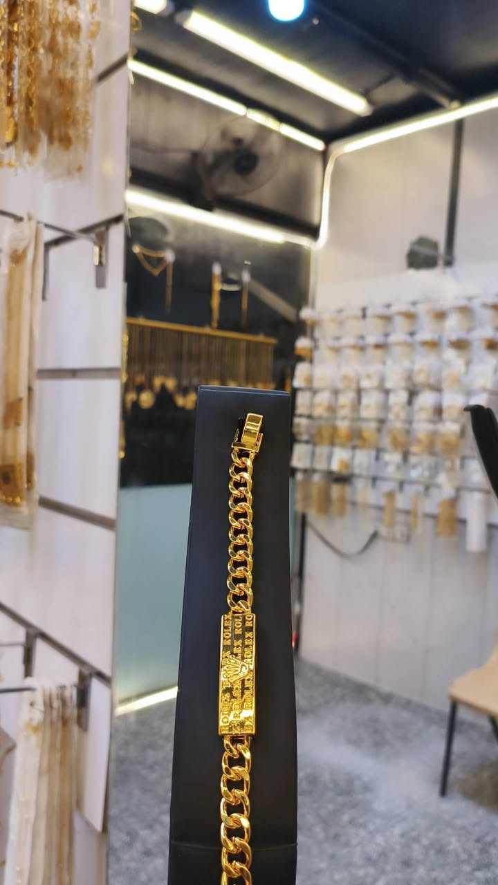 اشور للذهب البرازيلي بغداد الزعفرانيه دور شهداء قرب مركز الشباب يوجد خدمه توصيل أي استفسار راسلنه ع واتساب ***********
