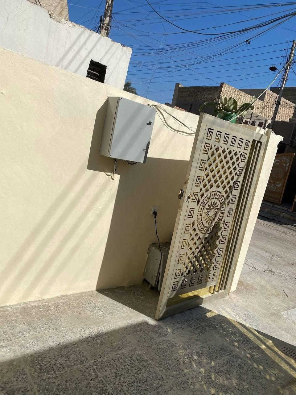 💯💯مكتب الكوثر للتطوير العقاري 💯💯
💥💥اعلان عرض جديد💥💥
🔥🔥 دار سكني  🔥
لمعرفة السعر اكتب (تم)يأتي اليك الرد مباشر

✨دار  للبيع✨
✨المساحه ١٠٠متر ✨
✨الواجهه ٥ متر ✨
✨النزال ٢٠ م ✨
✨جميع الخدمات متوفر ماء تبليط مجاري كهرباء ✨
✨عرض الشارع ١٠ متر  خلف شارع الباله مربع حبايبنا اول فرع ✨

💥💥الدار جديد💥💥
💫💫 طاابو صررف💯💯طابووو صرف
 🔥🔥يحتوي على مدخلين استقبال وايضاً ٢ غرفه نوم حولي مطبخ ٢ خدمات منور في وسط البيت بيتونه سطحين  🔥🔥
✨✨نوع الملك … طابو صرف ✨✨

💥#الموقع #الدوره   #ابو_دشير #مربع حبايبنا خلف شارع الباله اول فرع  💥

✨سعر تنافسي ✨
✨السعر والاستفسار عنها  يرجى الاتصال ✨✨
✨او التواصل واتساب ماسنجر✨

 ⚡️#مكتب_الكوثر_للعقار_ ⚡️
للاستفسار (***********)

✨✨ملاحظه✨✨
توجد عروض بمواقع ومساحات مختلفه حسب الطلب
✨✨#مقاولات ✨✨
✨✨#عقار ✨✨
✨✨#عقارات ✨✨
✨✨#ترميم_هدم ✨✨

✨✨#مكتب_الكوثر_للعقار ✨✨
✨✨#باقر_رياض ✨✨
✨✨#العراق ✨✨
✨✨#بغداد✨✨
✨✨#الدوره✨✨
✨✨#ابو_دشير ✨✨
