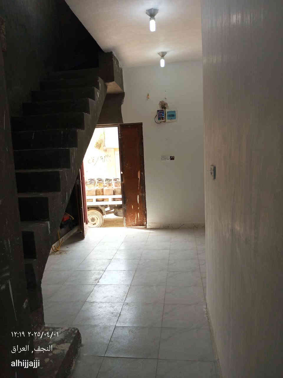 بيت زراعي للبيع 
50 متر طابق واحد بناء درجة اولى مال جناي منطقته مخدومة وناسها طيبين البيت جاهز للسكن وكامل من كلشي سخان خزان خط مولدة ماطور ماي سطح اشتايكر بناء البيت كله طابوق و اساس و سقف كونكريت مسلح و جاهز من كلشي بياض سيراميك خلاطات مصابيح انارة و بسعر مناسب للمعلومات الاتصال على ***********
