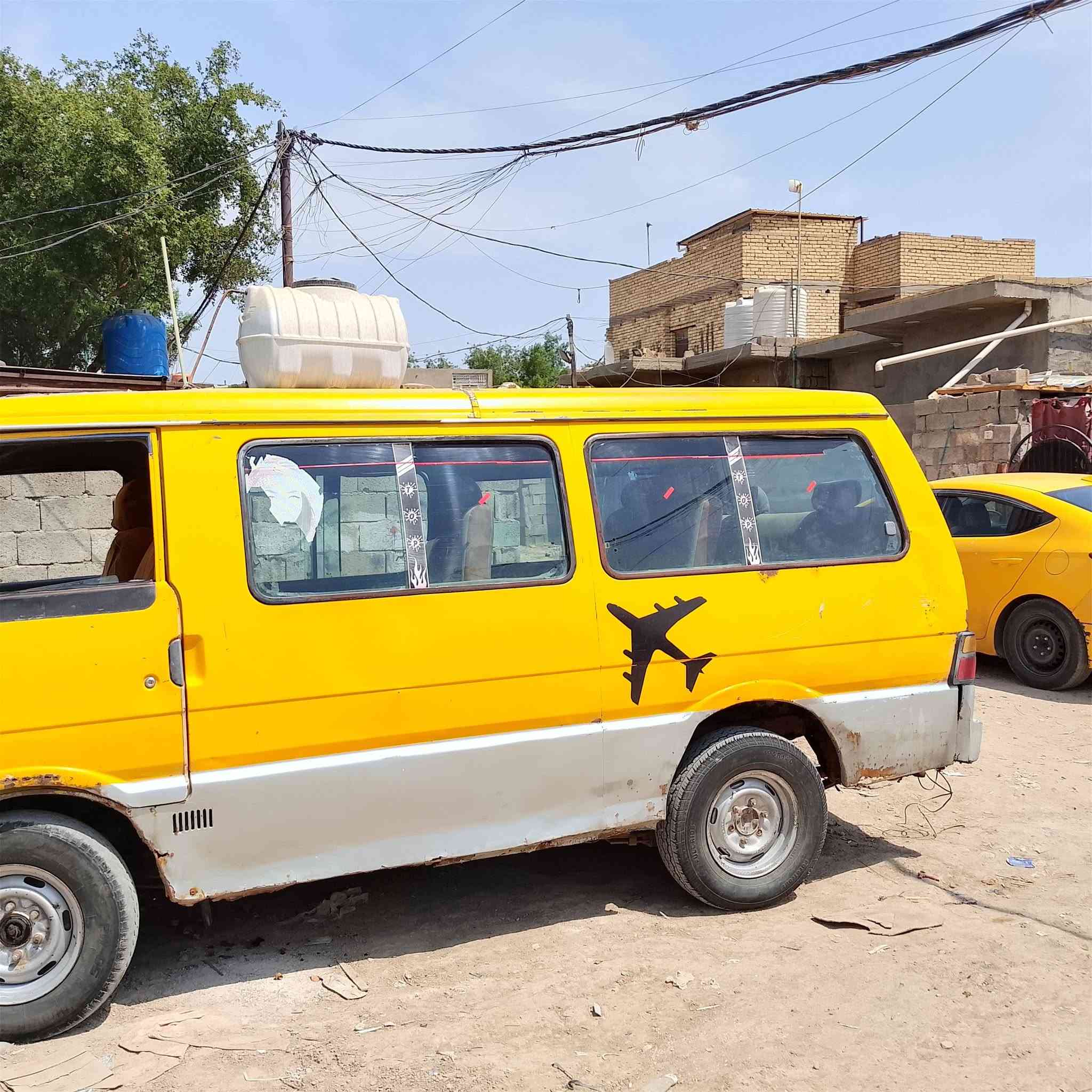 بستا للبيع مصفره هيأ مرور رقم احمر بابل تعانه تمشي وين ماتريد اتريد ترتيب 10اوراق ***********/***********
