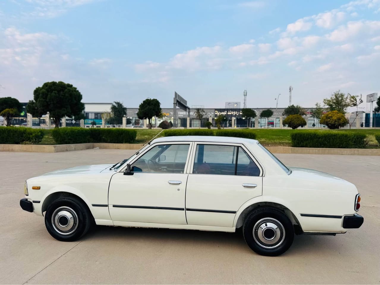 تۆیۆتا کرۆنا مۆدیل 1980 کلاسیک 179 هەزار رۆیشتووە
بێ لێدران حیزام بۆیاغه بۆ جوانی  سەنەوی و رەقەمی نوێیە بەناوی خۆمە  گيرومەکینەی بەشەرت رەقەم سولەیمانیە سەیارەکەش لە هەولێرە هەموو شتێک بەشەرت 
سەعرى 65 وەرەقەو مەعامەلەیە ژمارەی موبایل ***********

تويوتا كرونه ١٩٨٠كلاسيك 
ماشى الف ١٧٩حقيقى بدون ضربه حيزام صبوغ جمالى رقم سليمانيه سنويه مالتى جديد بدون خرامه كيرمحرك كاهربايات كل بشرت مكان سياره اربيل ٦٥ورقه بيها مجال
*********** أربيل, العراق
