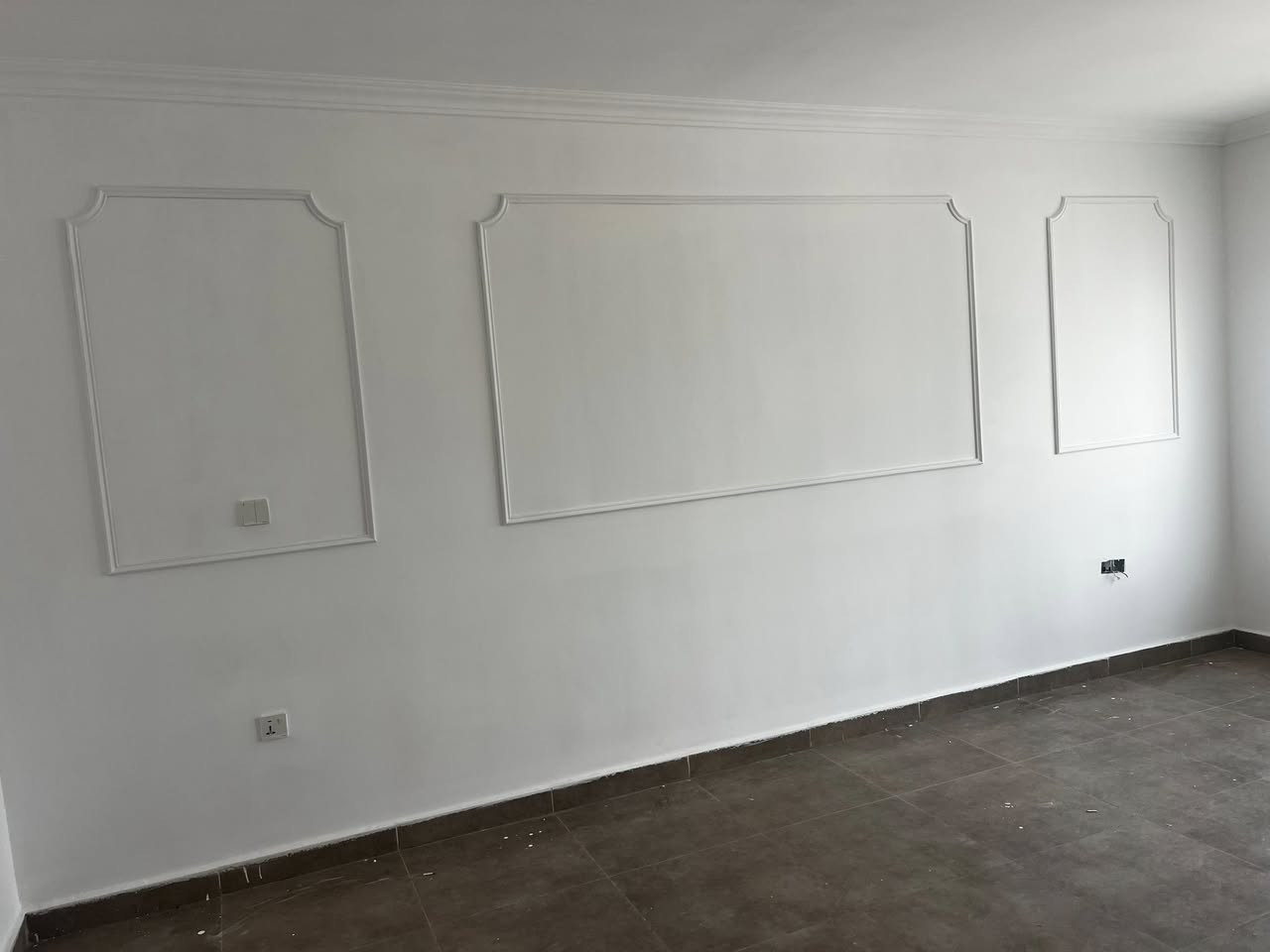 شقة للايجار – مجمع المحبة السكني

📍 الموقع: السيديه مجمع المحبه 

🏬 الطابق: 7

📐 المساحة 103 م²

🛏️ غرف النوم: 2 غرف

🌇 إطلالتين داخلية على المجمع والثانيه ع الخارج بنظر جميل

غرفتين نوم وصاله ديكورات ومطبخ وصحيات وبالكونات عدد 2 

كهرباء 24 ساعه مفتوحه وايضا نظام سكيورتي 

بارك سيارات

🏠 الشقه فارغة غير مسكونه  ومجهزه بسبالت ومطبخ كامل والشقه جديده 

💰 السعر: 900 الف

📞 للاستفسار: *********** صاحب الشقه حصرا
