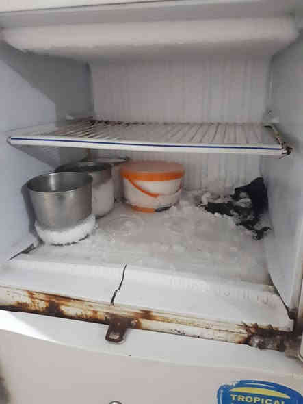 ثلاجه للبيع شرط التجميد سعرهه 85 ألف المكان الديوانية/الدغارة اليردهه يتصل او مراسلة واتساب ***********
