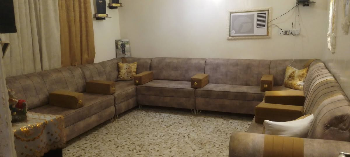 بيت للبيع طابو زراعي سند 25
المساحه 180 متر العنوان الطهمازيه  فرع مخبز المصطفى يبعد عن الشارع العام 500 متر السعر 65 مليون 
***********
