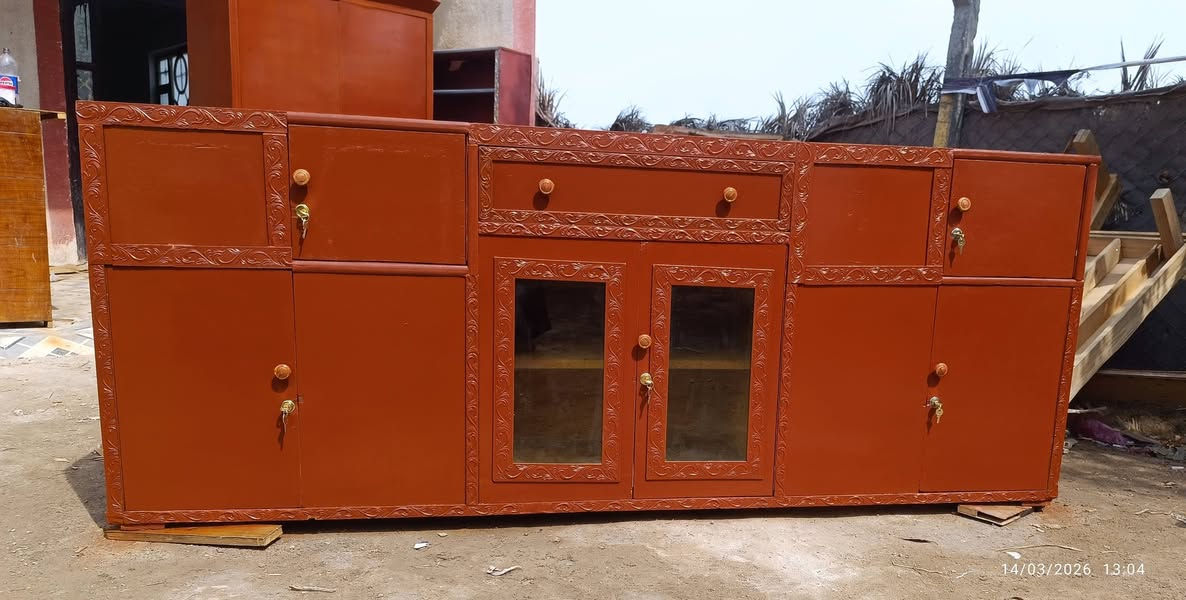 حسب طلب الزبون
نعمل للصبغ الخشب المستعمل وتصليح


**إذا كنت صاحب هذا الإعلان وتريد حذفه لأي سبب، رجاءا أرسل رسالة إلى الدعم الفني**