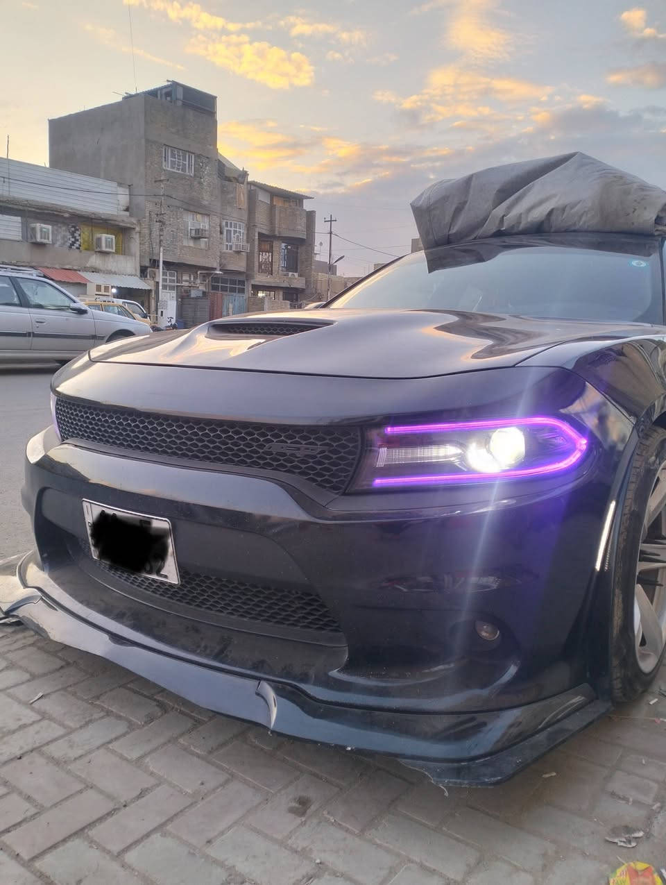 بسم الله الرحمن الرحمن
اللهم صلي على محمد وأل محمد..في البدايه
 كلشي يخص السيارة ذاكره بالمنشور الي تعجبه السياره اخلي على راسي 🫡 وبطن عيني 👁️ والي ما تعجبه السياره تروح فدوه المداسه وأنشاءالله يركب اغاتهه 👇�
               
#دوج_جارجر 🇺🇲 
موديل (2019) فئة (SXT)
محرك (6.سلندر.3600)
(تو_ويل)رقم بغداد الجديد هزه وسنويه جديده 
(#السعر_230_ورقه_يعني_شدتين_وثلاثون) الحادث مثل ما موضح بصوره باب وجبتلها باب نفس لون ونفس الكود بدون صبغ وبدون ايرباك وبيها وبارد جاملغ امامي.وجاملخ خلفي على كد شبر 🫲(شواصي اللغود كافه الدواخل مكفوله ومكفوله كفاله عامه بعد) 
كير.محرك.صدرخلفي.امامي كله جديد ومكفول عام ووين ميعجبك افحص 
منضومة تبريد مع الفريز كله جديد تبريد ثلج 🥶 تدفئه شغاله 🔥
ممشى السياره (👈83 الف مايل) حقيقي وشرط الفحص 
محدث اسSRTارتي(كت كامل)
الاضافات 
1__سقف روز زرع الف حبه 600$ 1000حبه كامله 
2__اناره غرفه داخليه كامله 200$
3__كت اسSRTارتي كامل للاخير
4__فلنجات مزرفه SRT
5__فجوج SRT 
6__لدات دواخل تكساس 
7__لحايه ودوسات وشفقات كامله للاخير
8__لدات متغير اروكال تحكم بالموبايل 200$
9__منضومه زنون 200$
10__جكات(اسS2تو) الاصدار 25 جديده 1500$ 
11__غرفه مال سكات اصليه حضن 400$
12__شاشه كار بلي وكامره دواره 
13__ويل نجمه خسفه قويه  400$
14__بلكات ريسلنك
15__عبوه مع فيت بم ريسلنك 180$
16__ولف حماوه ريسلنك
17__استدات طلقه تخم كامل اصلي اصلي
18__دواخل كاربون فايبر 
19__دبل بصمه واثنينهن اصليات 
20__سبايدر خلفي اصلي وليس تجاري 
21__مطريات بوب اصليات 
22__كاعيه جلد مع الصندوق 
وبعد بيها هوايه اضافات
السياره جديده على ايد وحده وكامله والكمال لله
.
نواقص السياره...زوج تايرات فقط...للأستفسار📞

 (***********)
