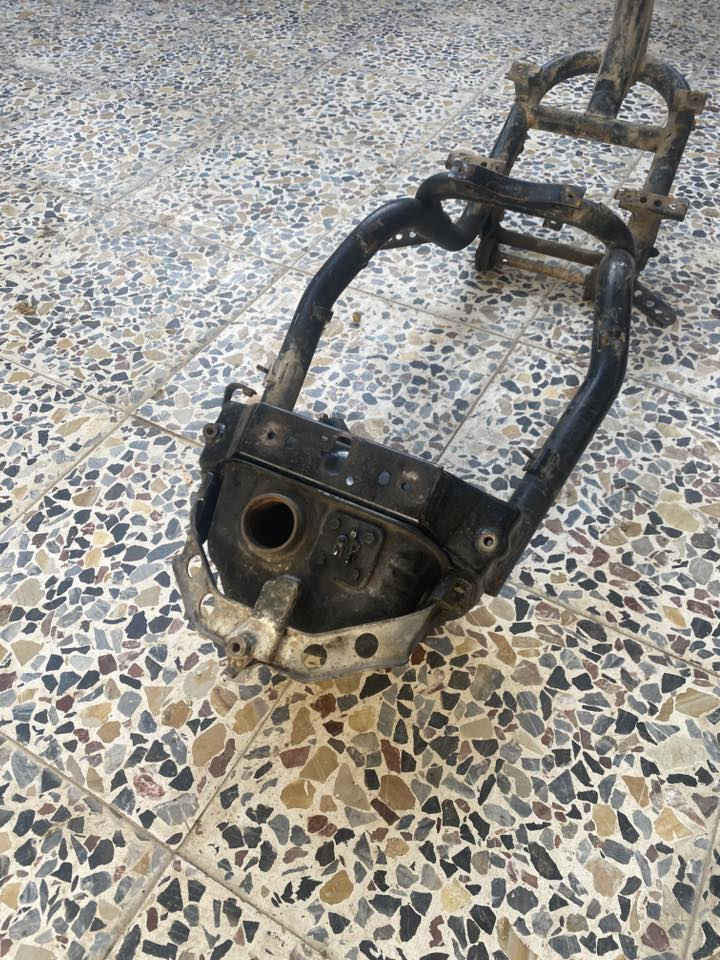 شاصي ماكس عدله مكفول من العواج والحيم مكان ميسان .
رقم ***********
