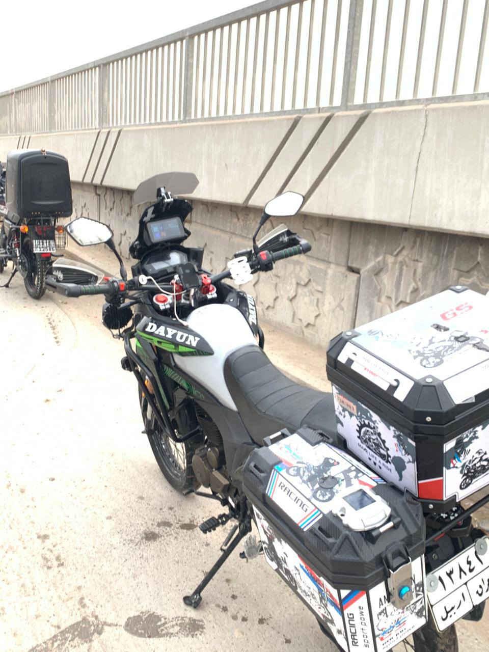 سلام عليكم دايوان دنفجر للبيع مكاني بسمايه دراجه ما نقصها اشي رقام نكليزي تحويل ثاني يوم ***********السعر 3100وبيها مجال  
بيها اضافات هواي وما متعوبه👍
