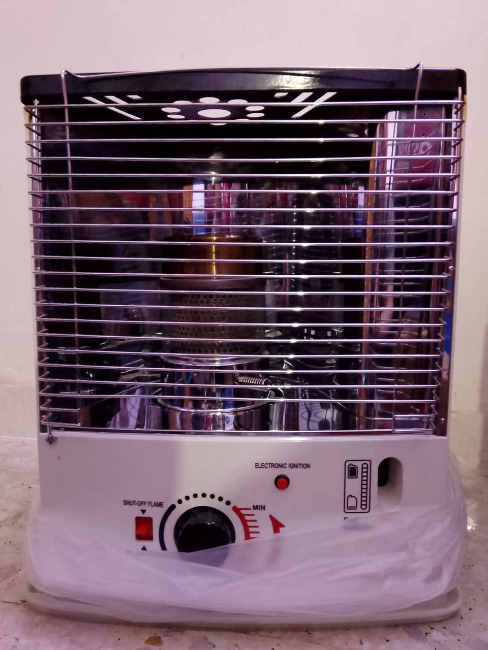 سلام عليكم صوبه أخذته قبل شهر شغلته سبوعين فقط وبعده كامت من اطفيه تطلع غاز اشتريته 125الي تفيده بلخدمه بعده جديده بيش تفيدك مكاني رئاسة العبيدي 
هاتف ***********
