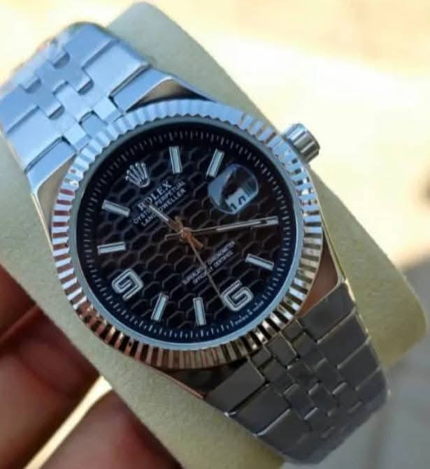 ساعة رولكس سويسري مختومة K18قفل بحري بهذا الشكل تجنن وشغاله وضمان الفحص الي يعجبه يخلي سعر وياخذها ألف عافيه


**إذا كنت صاحب هذا الإعلان وتريد حذفه لأي سبب، رجاءا أرسل رسالة إلى الدعم الفني**