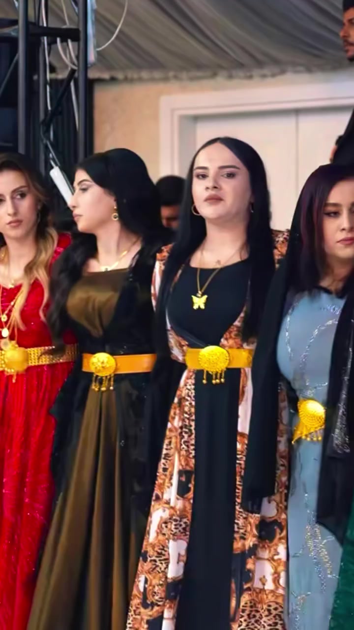 Avraz Doski New.ئه ڤراز دوسكى نيو
@avraz_doski_art 
#dohok_zaxo_akre_semel_selemane_hawler_halbchê


**إذا كنت صاحب هذا الإعلان وتريد حذفه لأي سبب، رجاءا أرسل رسالة إلى الدعم الفني**