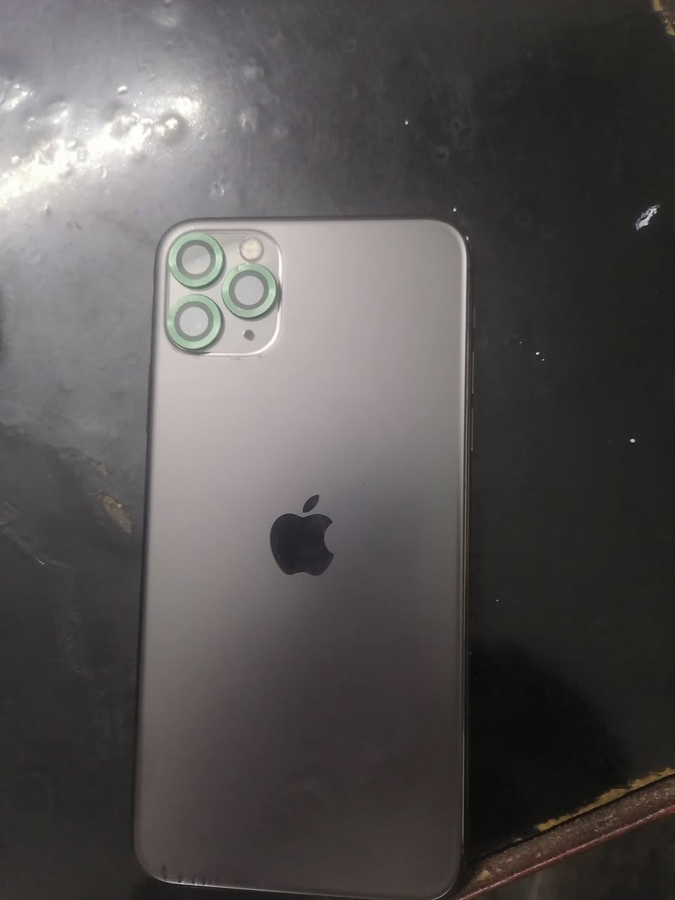 السلام عليكم ايفون 11برو ماكس بطاريه 100نضافته 95٪  رقمي
***********
