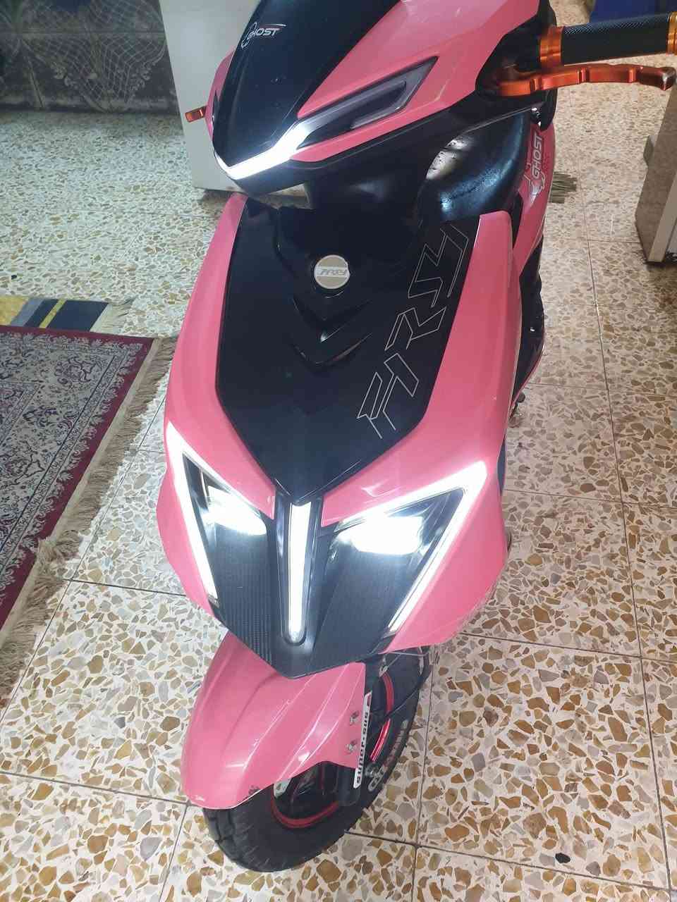 سلام عليكم   سكنس  ام    عيون     ٢٤كفاله عامه سعر     ٦٥٠   أوراق      معرض باسمي الغدير *********** كربلاء حي الغدير
