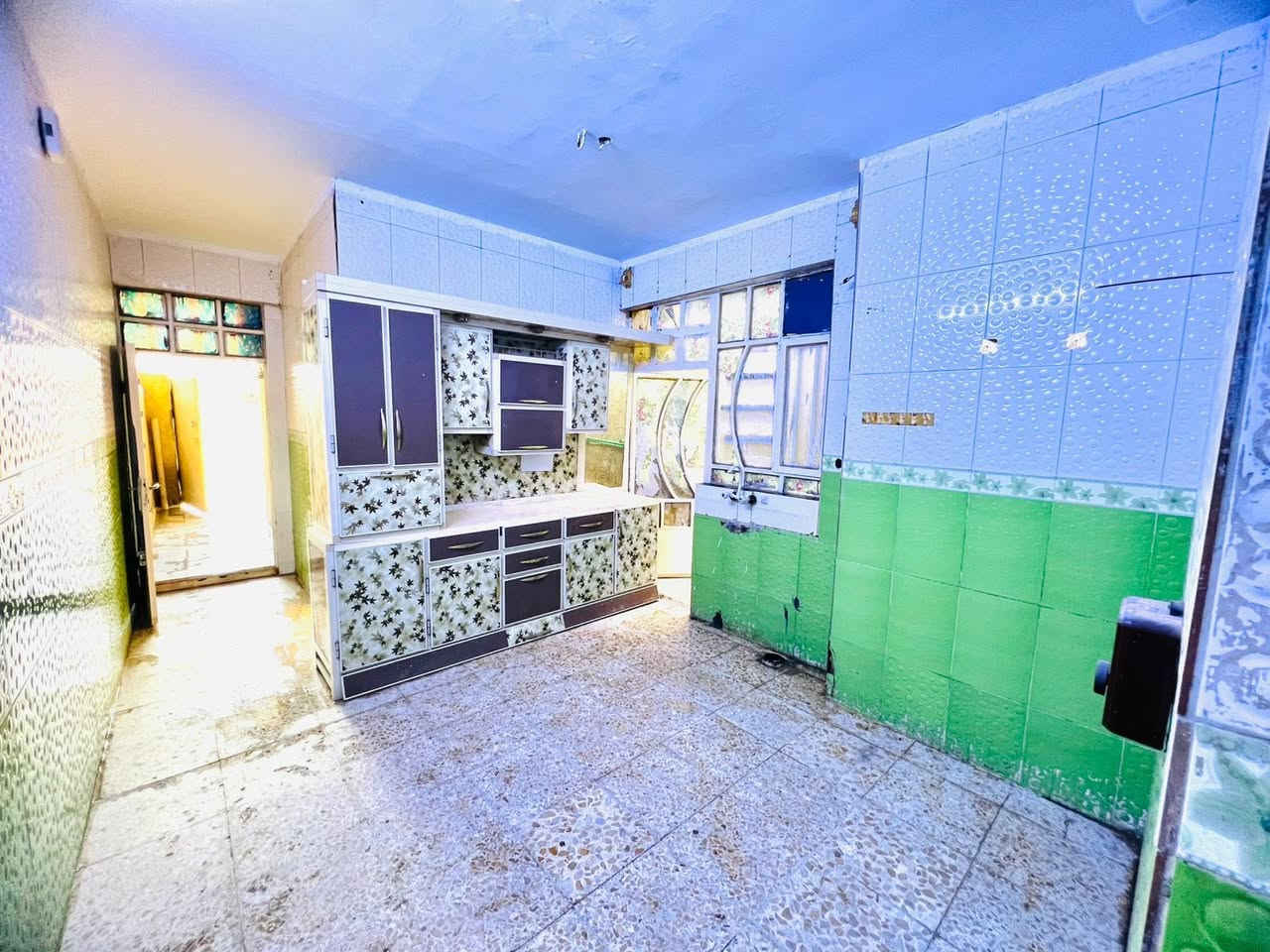 ‏يا الله سلام عليكم 💒بيت للبيع مساحة البيت 100 🏘️متر المكان الكرة غالية جسر ديالى الجديد الواجهة خمسة 5🏠نزال 20 البيت مربع إقرار 👑25 باسمي تحويل مباشر باسم المشتري البيات قريب على الشارع بنيان 2020 كافة الخدمات ما وكهرباء شراي اتصل وبخير ويدل وما يكون خاطره طيب بيع مستعجل سعر مناسب رقم الهاتف***********☎️🫵🏻🤳🏼
