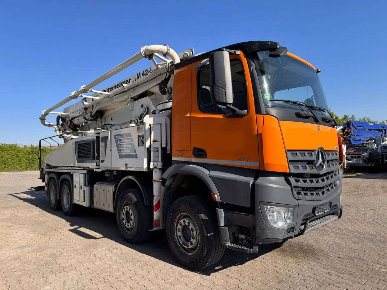 Mercedes-Benz 3546
سنة الصنع 2018
عداد 98.000 كم 
ناقل حركة اوتوماتيكي 
عدد المحاور 4
مضخة بتزماستر
شوط طويل 
دبل مضخة 
حجم 230
طول 42 متر 
الماني الصنع
السعر 185 الف دولار 
شامل كمرك ضريبة شحن 
مدة الوصول 20 يوم بعد الحجز


**إذا كنت صاحب هذا الإعلان وتريد حذفه لأي سبب، رجاءا أرسل رسالة إلى الدعم الفني**