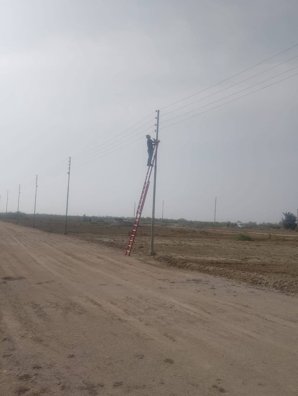 بشرى ساره الى أهالي الناصريه الكرام
على بركه الله يتوفر لدينا قطع اراضي للبيع في منطقه حي الجوادين مقابل الاسكان الصناعي خلف سكه القطار النزله الثانيه 
متوفرة جميع المساحات
200م
150م
100م
300م
400م
600م
متوفرة جميع الخدمات من بوري الماي بباب القطعه 
عمود الكهرباء باب القطعه 
المحموله بركن 
شوارع كله سبيس
القطع كله مقسمة على شكل مقاطعات وارقام تقسيم مساح
القطعه بس نتكاتب عليه تستلم استماره وترفق المستمسكات وتختمه من المختار مال حي الجوادين 
وتسلمه إلى دائرة البلديه تستلم وصل مال تطويل
للاستفسار الاتصال على الرقم التالي 
***********
***********
واتسااااااااااااااب
