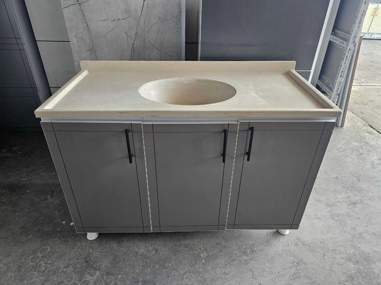 سنك Mdf مترو 20 مرمر . 
السعر 130 الف

التوصيل 🚚🚚
بغداد مجاني.. اطراف  بغداد. 15. 
(كربلاء +بابل + نجف + مركز الديوانيه 25 الف ) 
الفلوجه+رمادي//25
(واسط +  ديالى مركز المحافظات 35 الف ) 
(السماوه + العماره + الناصريه + البصره مركز المحافظات (50) الف ).


**إذا كنت صاحب هذا الإعلان وتريد حذفه لأي سبب، رجاءا أرسل رسالة إلى الدعم الفني**