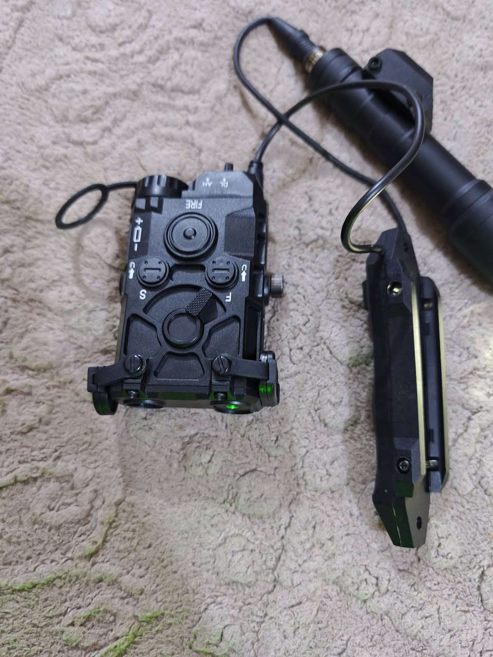 سستم بكتو لايزر لايت بلاستك مع لايت معدن مع قاعده شحن


**إذا كنت صاحب هذا الإعلان وتريد حذفه لأي سبب، رجاءا أرسل رسالة إلى الدعم الفني**