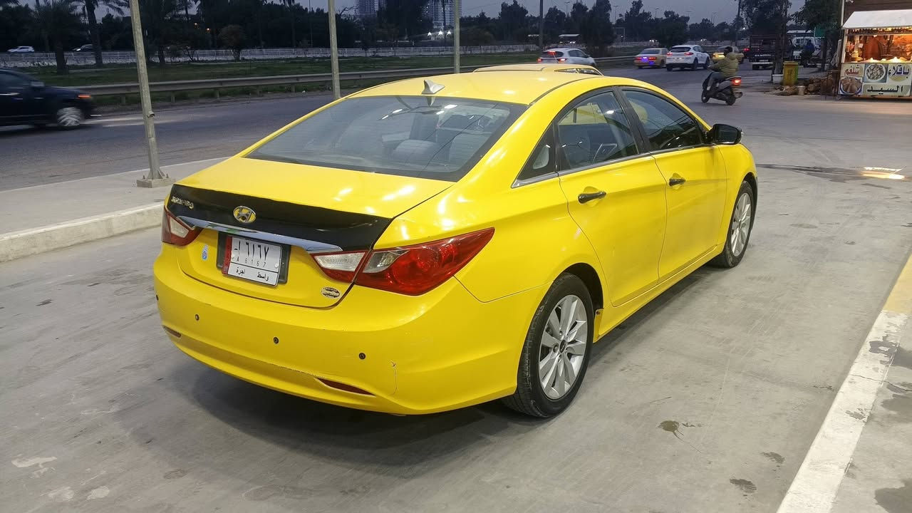 سوناته 11وارد امريكي بدون حادث مكينه جديده لسياره جاهزة مكان بغداد لشعب لسعر 88//***********
