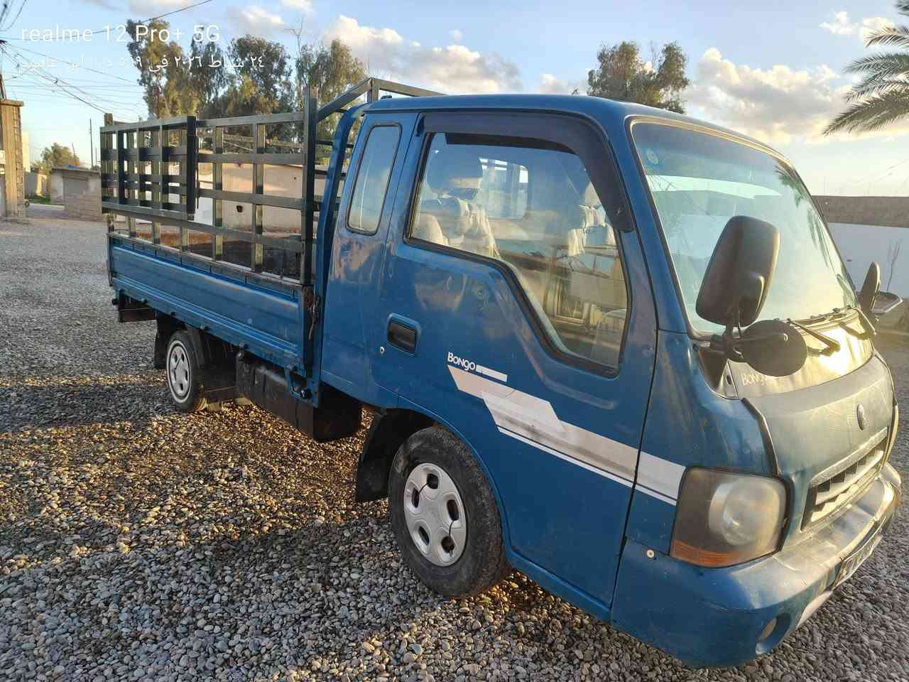 السلام عليكم
كيا ام عيون للبيع.
تواير جدد 
صدر جديد
مابيها اي نقص
موديل 2002
رقم دولي 
للاستفسار الاتصال
***********
