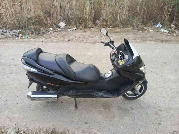 سلام عليكم فورزا 09 دراجة بلادية برغي ممفتوح بيها حلوة كير محرك بس بيها الكلج رايد مراوس بدراجة اصغر أو بيع سعر مليون مكاني بغداد ***********
