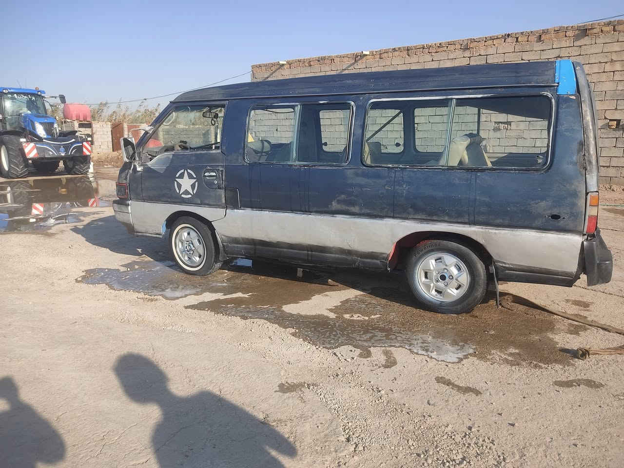 سيارة كيه هونداي مكينه شغله  رقم ذي قار  السعر١٥ وبيها مجال مكان دوانيه ال بدير  تصال ع رقم *********** المو شراي لايجي
