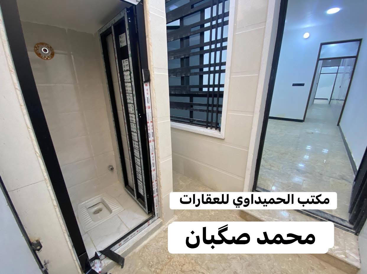 🏠بيت للبيع 🏠السعر💵/170🙏❤️🙏
📍الموقع/الشعب (ضباط الكويتي)قرب الشارع العام الرئيسي 

📌المساحة/60    بناء البيت درجه اولى.موقع جيد جداً 

محتويات ال🏠بيت/كراج صغير.صحيات خارجيه .استقبال.مطبخ حار بارد.صحيات.غرفة نوم

الطابق الثاني/غرفتين نوم.صحيات.بيتونه.سطحين

📍عنوان المكتب /شارع الأسواق المركزيه قرب مسبح الشعب

📞*********** محمد صگبان

📞*********** سيد عباس

ملاحظة / العنده عقار 🏡 للبيع او بيت للايجار  ويريد يبيع او ايجاره دزونه كافة التفاصيل العقار مع ذكر السعر ورقم التلفون ☎️وان شاء الله باقرب وقت
